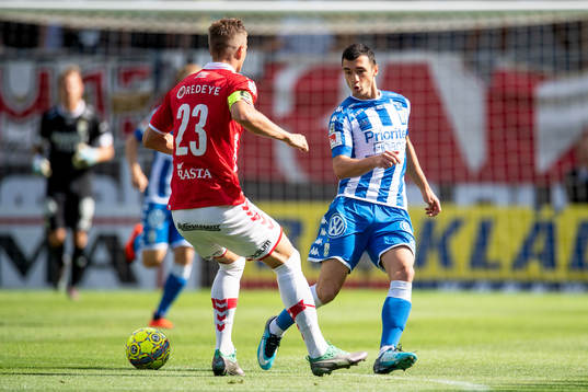 Kalmars Viktor Elm och IFK Göteborgs Giorgi Kharaishvili