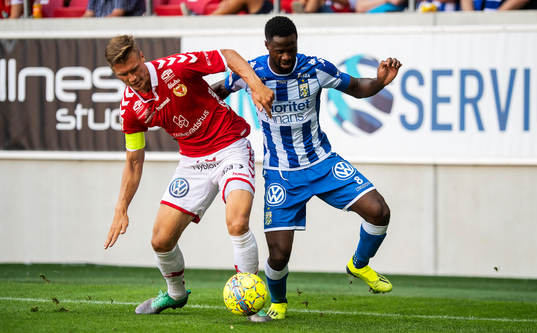 Kalmars Viktor Elm och IFK Göteborgs Vajebah Kaliefah Sakor