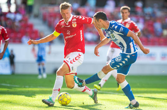 Kalmars Viktor Elm och IFK Göteborgs Giorgi Kharaishvili