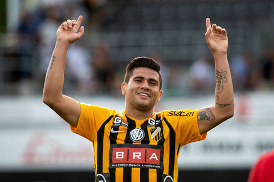 Häckens Paulinho jublar