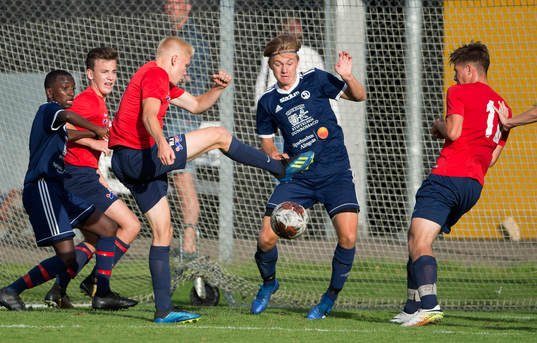 Nike trycker på i slutet och Wilhelm Nilsson får så när