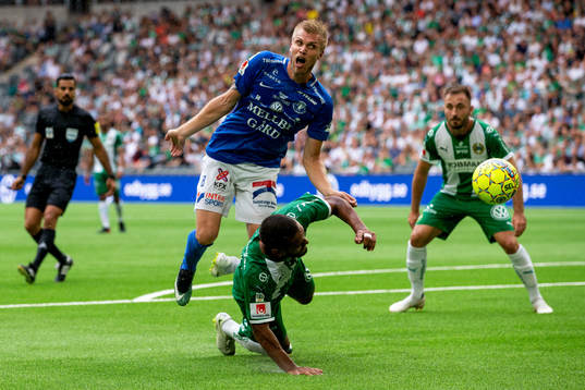 Trelleborgs Robin Nilsson och Hammarbys Junes Barny