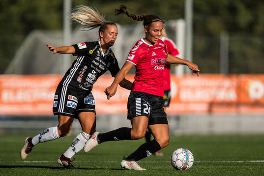 Piteås Ronja Aronsson och Limhamn Bunkeflos Elisa Lang