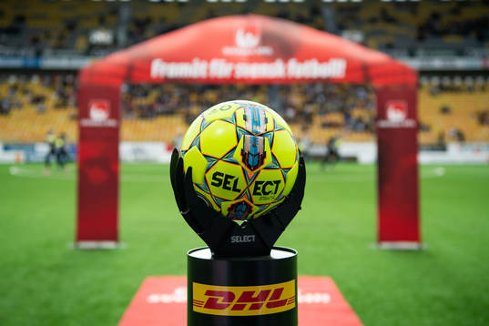 Allsvenskans matchboll från Select