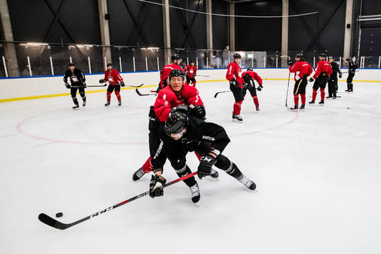 Malmö Redhawks Kim Rosdahl och Emil Sylvegård