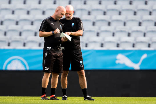 Assistant coach Olof Persson and head coach Uwe Rösler of