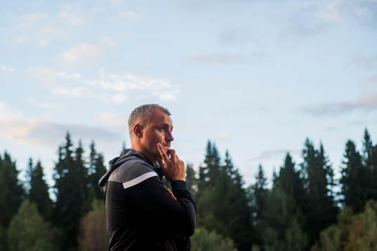 Bengt Sæternes, head coach of Sandnes Ulf, looks dejected