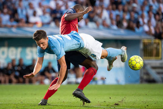 Marcus Antonsson of Malmö FF and Paulo Vinícius of Vidi