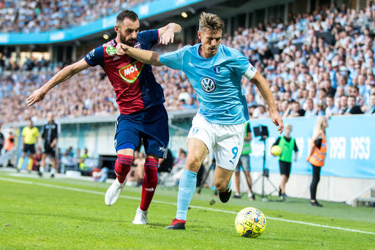Danko Lazović  of Vidi and Markus Rosenberg of Malmö FF