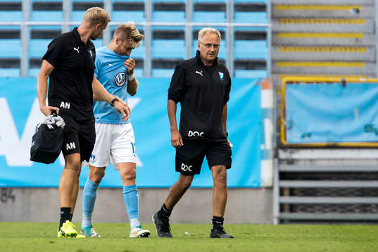 Rasmus Bengtsson of Malmö FF leaves the pitch due to injury