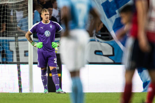 goalkeeper Johan Dahlin of Malmö FF looks dejected
