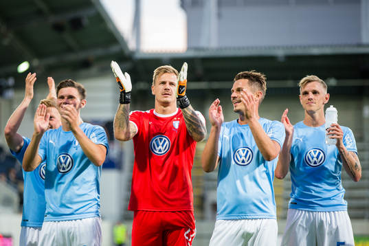 Malmö FFs Marcus Antonsson (v), målvakt Johan Dahlin,