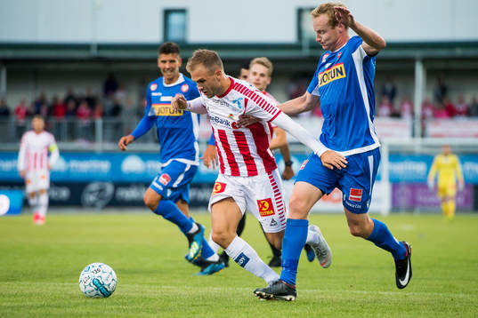 Lasse Nilsen of Tromsø and Christer Reppesgård Hansen of