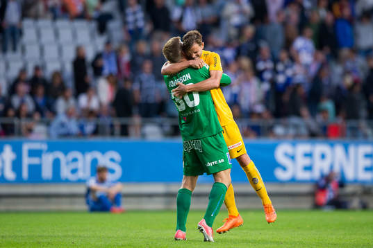 Sirius målvakt Lukas Jonsson och Robert Åhman Persson