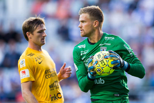 Sirius målvakt Lukas Jonsson