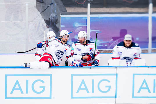 Mats Zuccarello and Peter Forsberg of Team Zucca