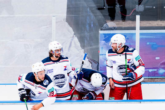 Mats Zuccarello and Peter Forsberg of Team Zucca
