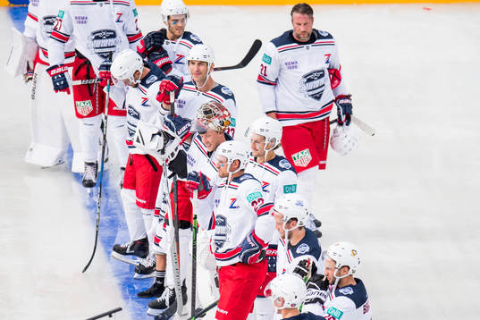 The players of Team Zucca