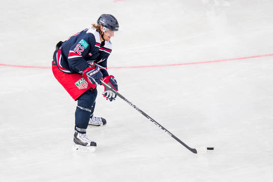 Carl Hagelin of Team Henke