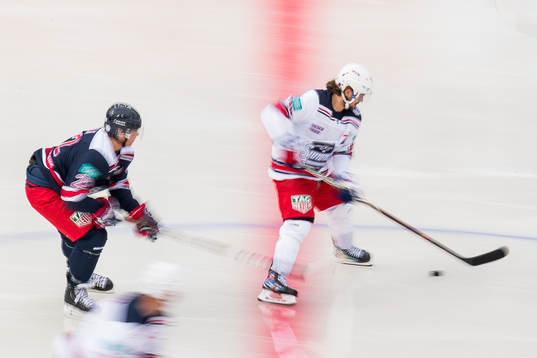 Kevin Fiala of Team Henke and Mats Zuccarello of Team Zucca