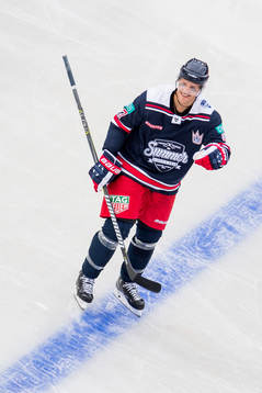Hampus Lindholm of Team Henke