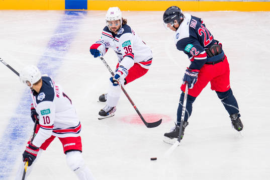 Mats Zuccarello of Team Zucca and Kevin Fiala of Team Henke