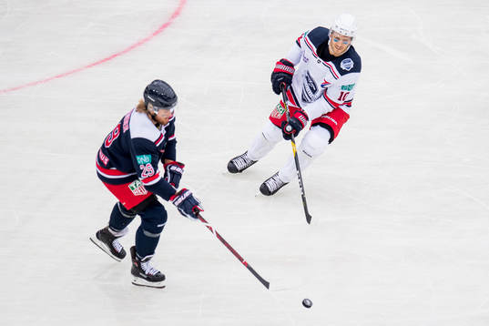 William Nylander of Team Henke and Alexander Wennberg of