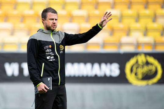 manager Jimmy Thelin