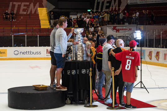 Washington Capitals Nicklas Bäckström och Christian Djoos