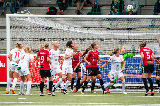 Rosengårds Glodis Perla Viggosdottir gör 3-0-målet
