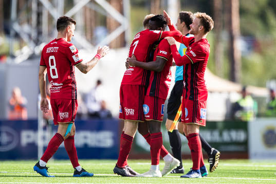 Östersunds Jamie Hopcutt, Curtis Edwards, Patrick Kpozo