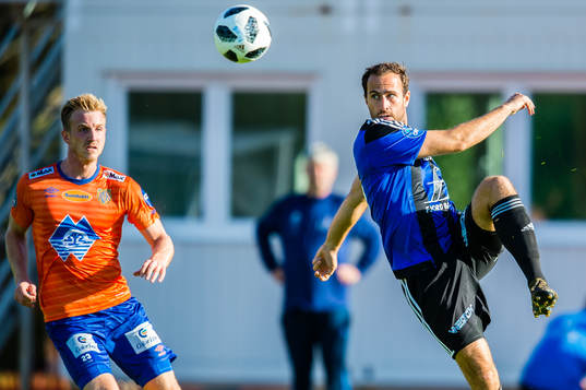 Torbjørn Agdestein of Aalesund and Simen Reksten Solheim