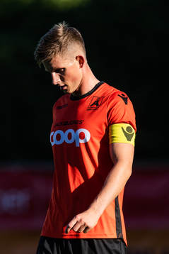 Jonas Hestetun of Åsane loks dejected
