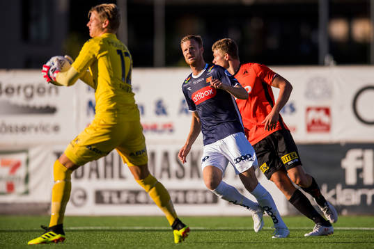 Goalkeeper Borger Thomas of Åsane and Even Østensen of
