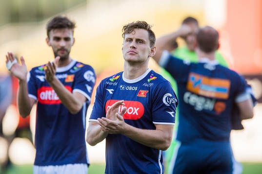 Tommy Høiland of Viking celebrates