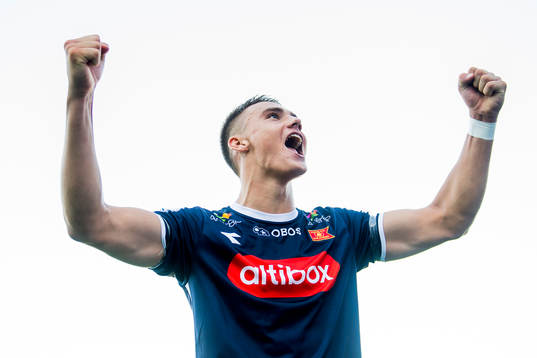 Markus Nakkim of Viking celebrates