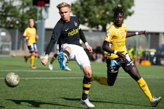 AIKs Filip Mazanti Nyberg och Elfsborgs Musa M'Benga