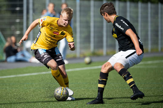 Elfsborgs Kevin Liimatainen och AIKs Axel Karlsson