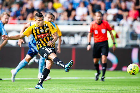 Häckens Paulinho gör 2-0-målet på straff