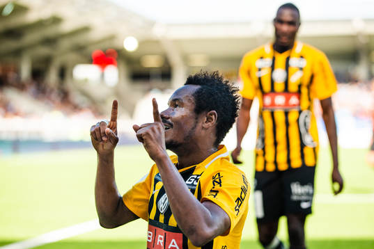 Häckens Nasiru Mohammed jublar