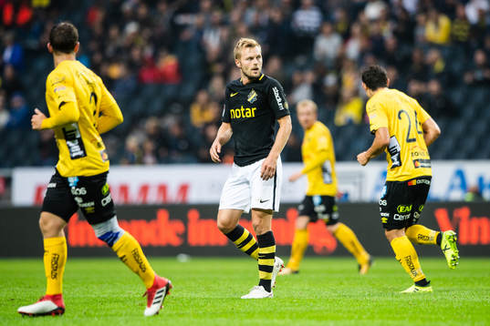 s Sebastian Larsson