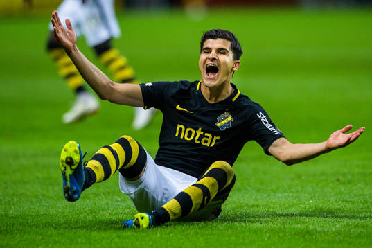 s Tarik Elyounoussi reagerar