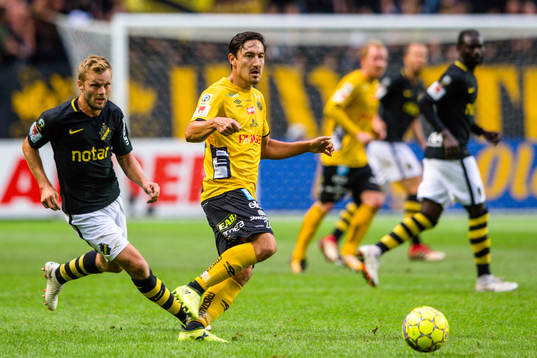 s Sebastian Larsson och Elfsborgs Stefan Ishizaki