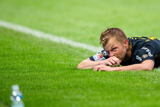 s Sebastian Larsson