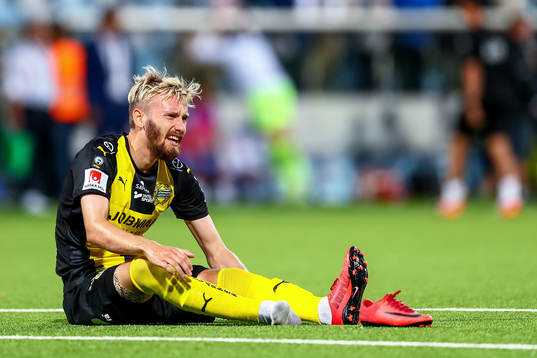 Hammarbys Simon Sandberg deppar
