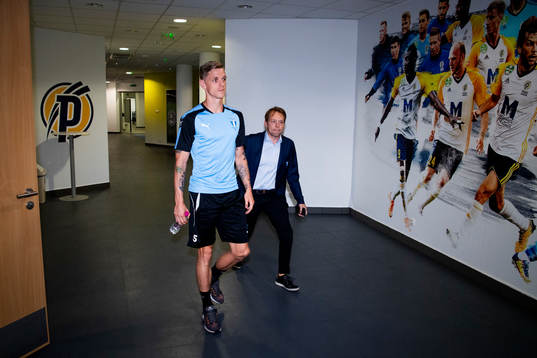 Sören Rieks and press officer Peter Åhlander of Malmö FF