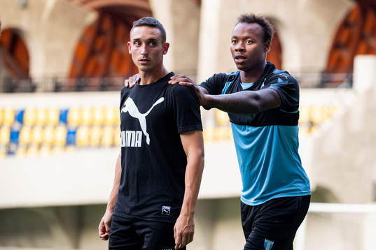 Physio Ben Rosen and Carlos Strandberg of Malmö FF