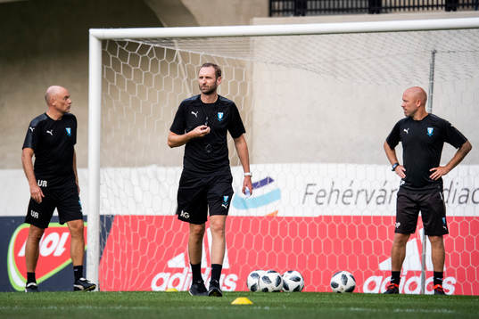 Head coach Uwe Rösler, assistant coach Andreas Georgson