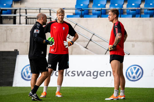 Goalkeeper coach Jonnie Fedel, goalkeeper Fredrik Andersson