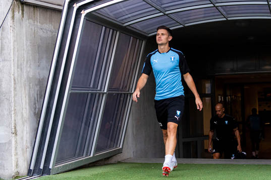 Marcus Antonsson enters the pitch